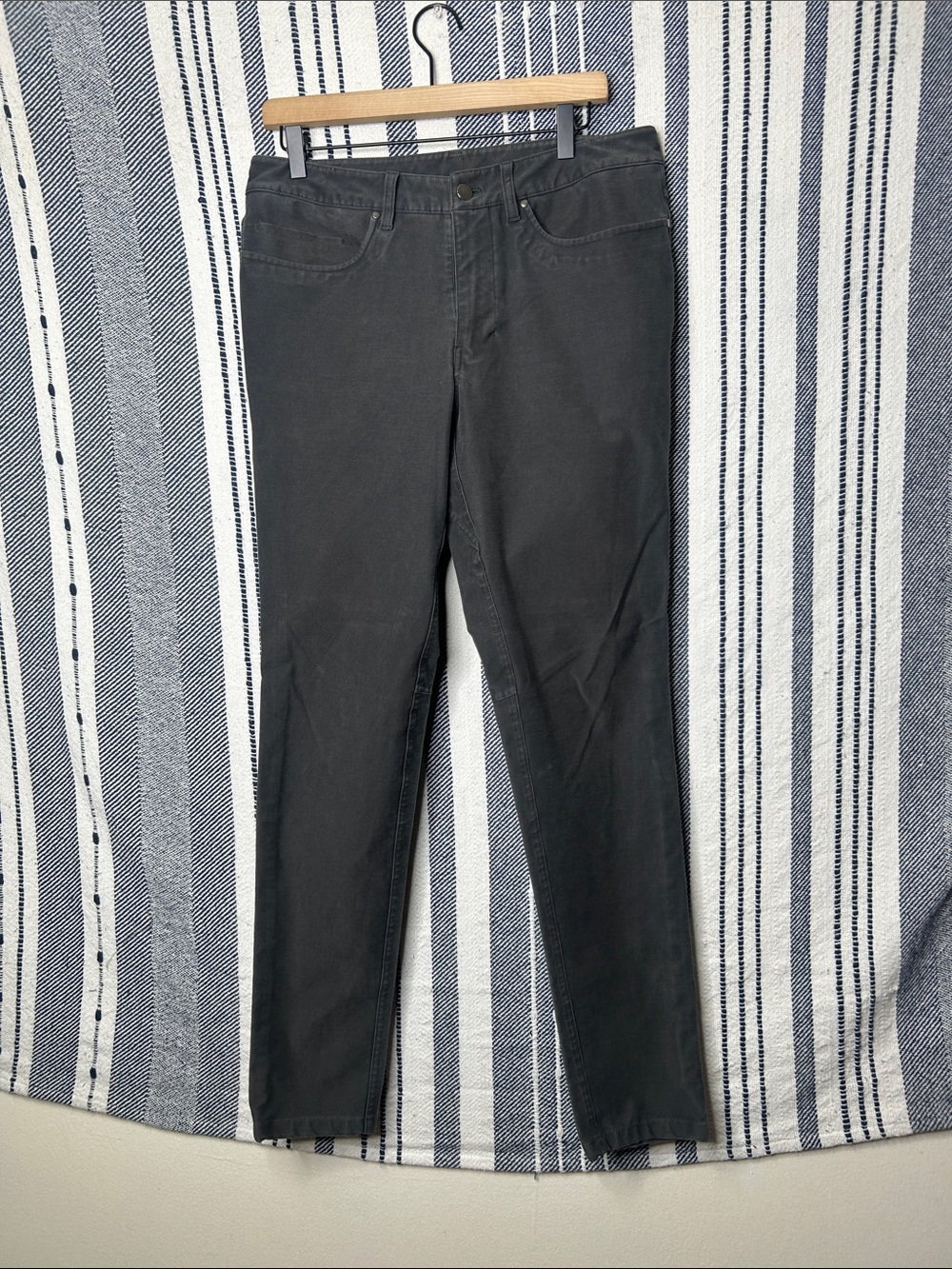 Lululemon Men’s ABC Pant Skinny 32” *Utilitech - Picture 6 of 9